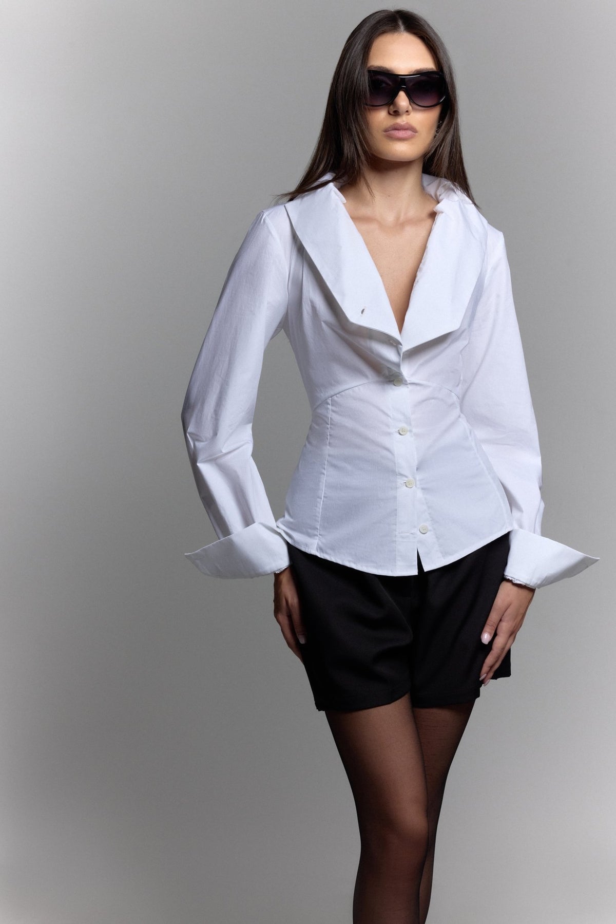 Fitted Blouse in White - ZAIANI