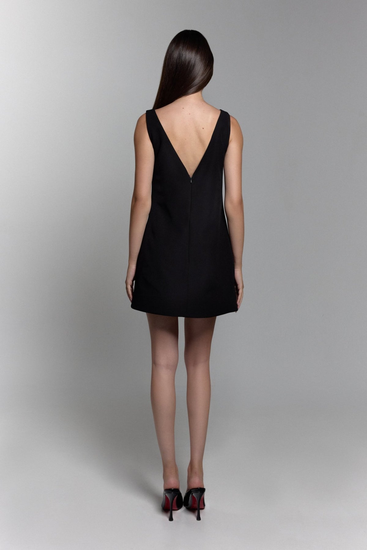 V-Neck Dress in Black - ZAIANI