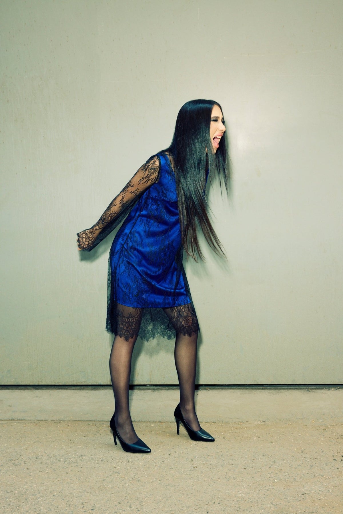 V-Neck Dress in Blue - ZAIANI