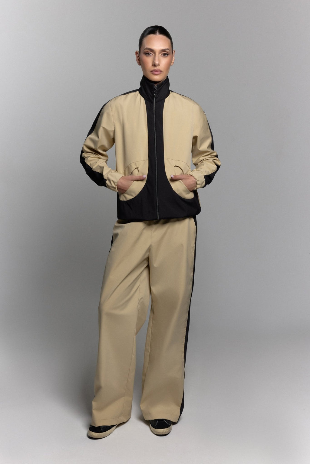 ZAIANI WATER-REACTIVE SET in Beige - ZAIANI